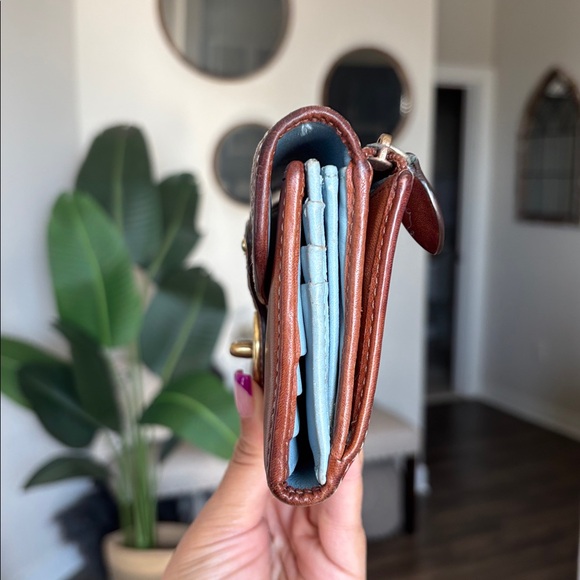 🫶🏽💳VTG COACH Legacy Turnlock Wallet💳🫶🏽 - Picture 7 of 16